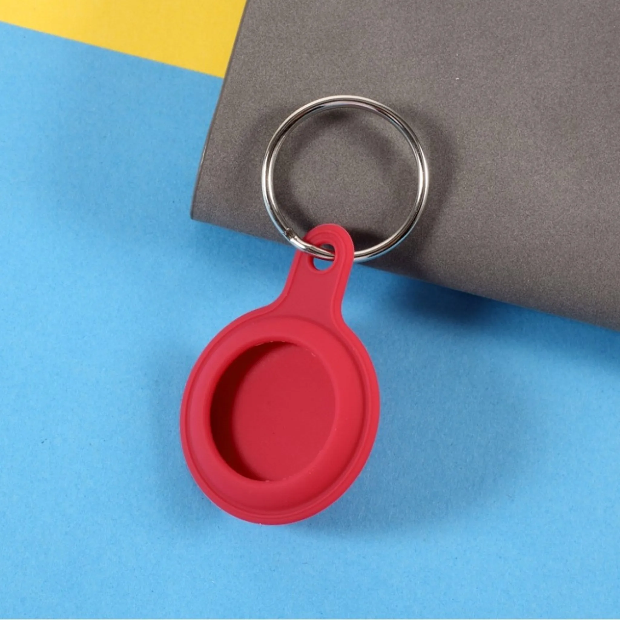 AirTags silicone cover with key ring - Wine Red