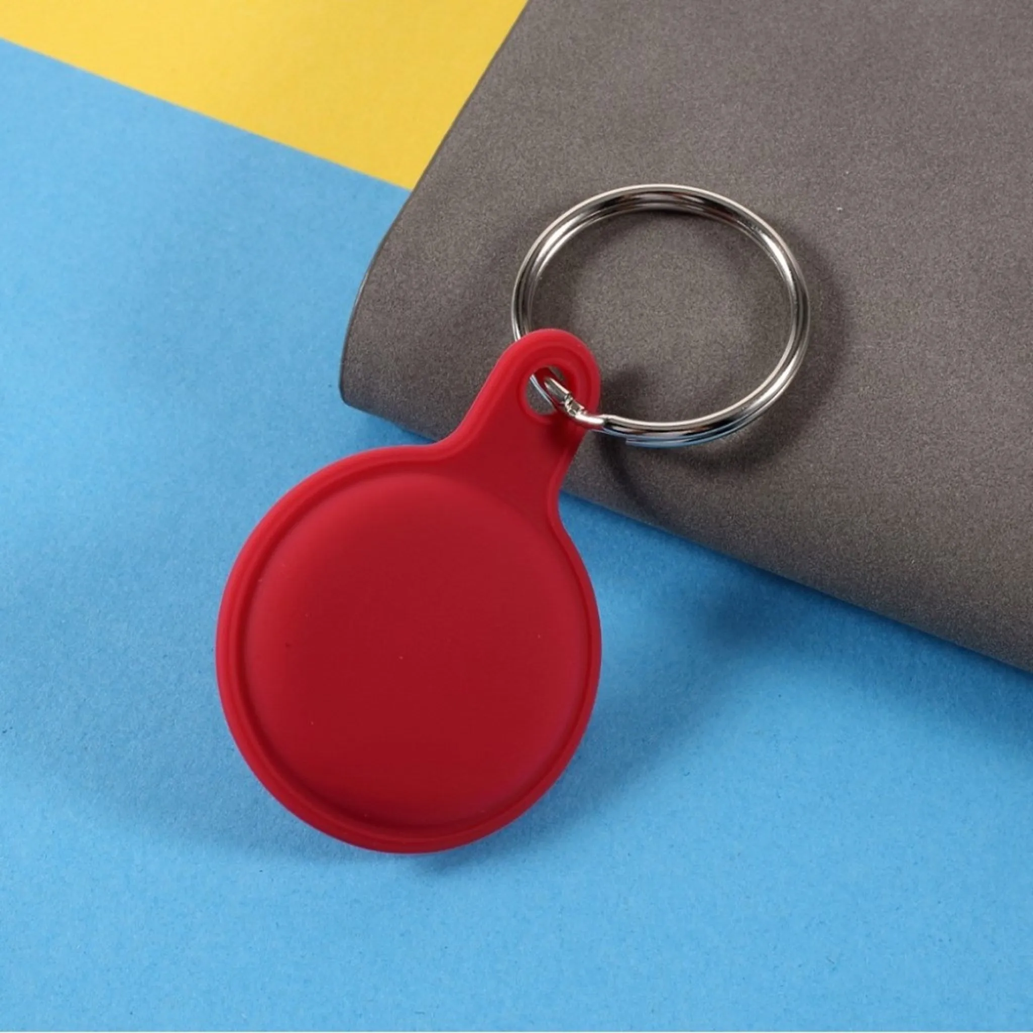 AirTags silicone cover with key ring - Wine Red