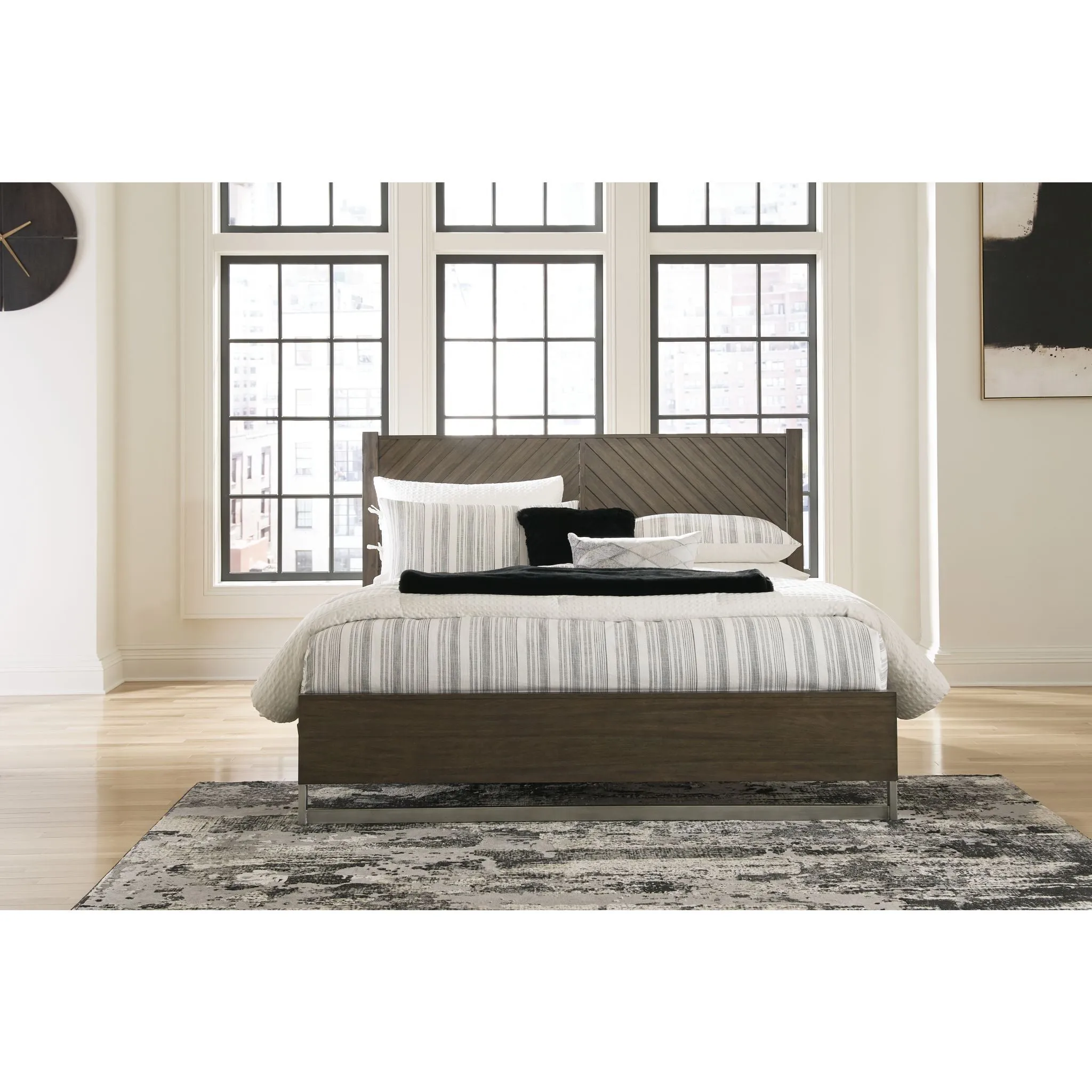 Arkenton Panel Bed