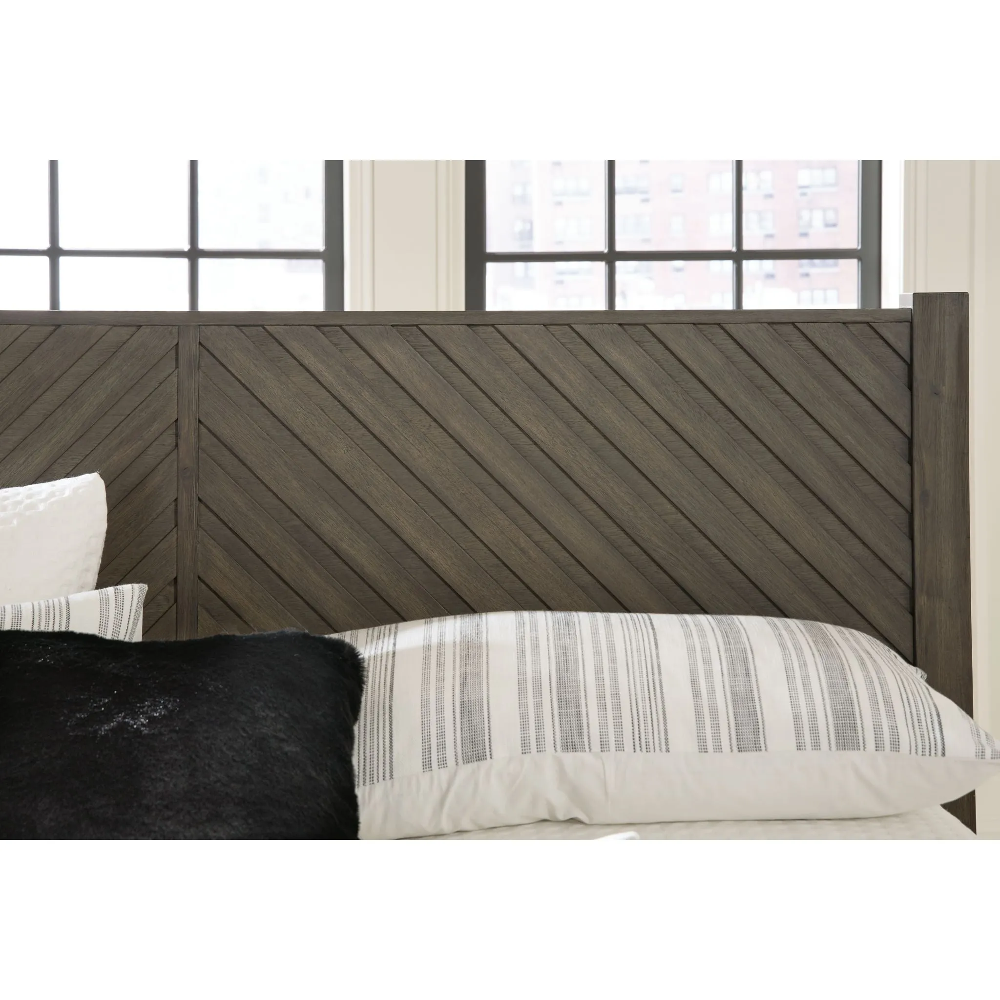 Arkenton Panel Bed