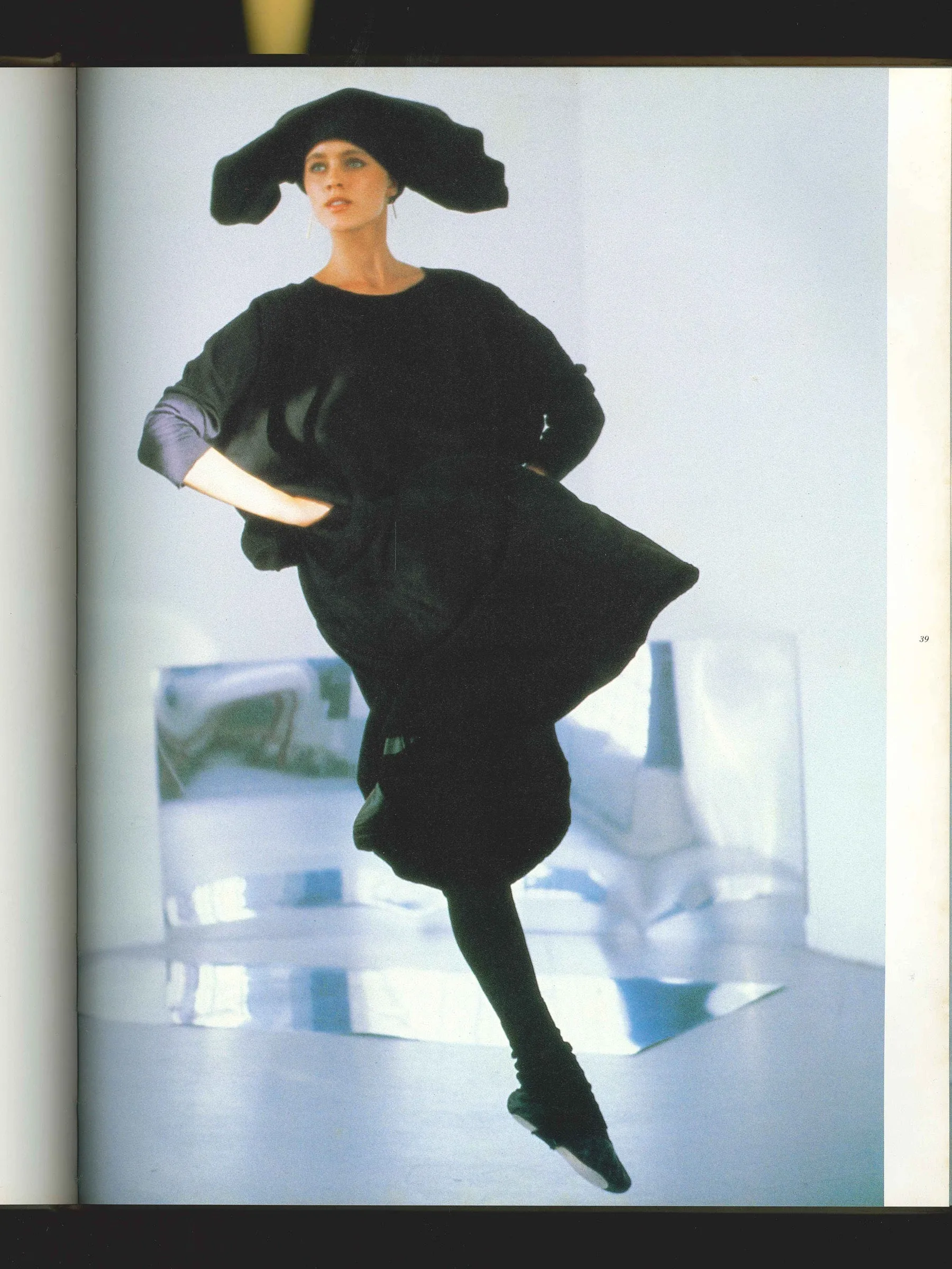 Comme des Garcons 1981-1986 photo book