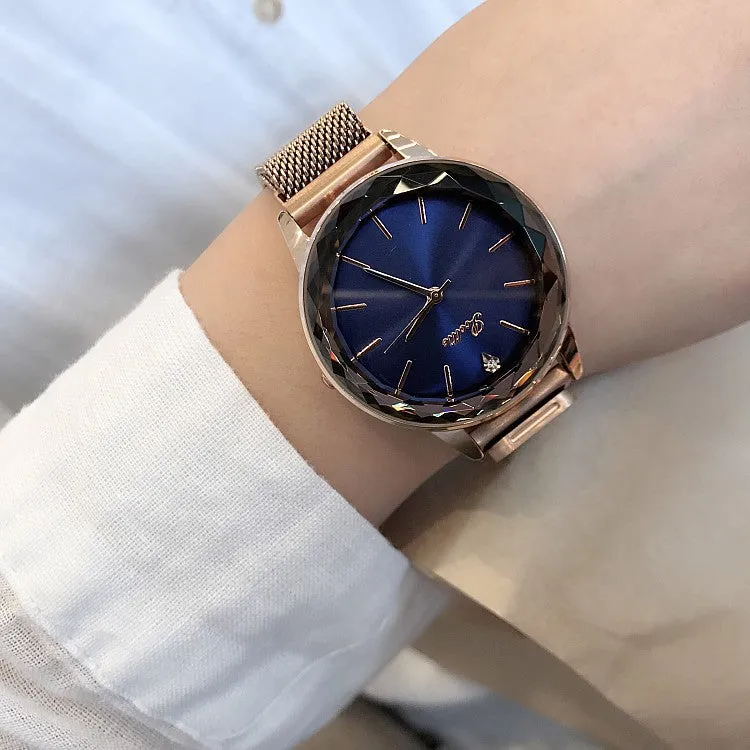 Round Dial Magnetic Strap Women's Watch