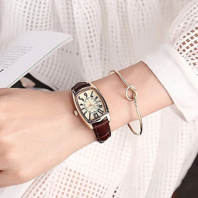 Wine Barrel-shaped Retro Women's Watch